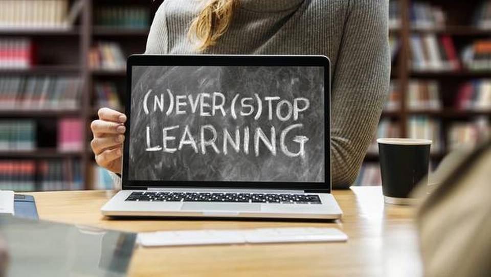 Indian expert: Seven myths in e-learning “Do not fall”!